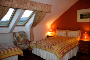 Dingle Bed and Breakfast - Family Room at the Old Pier